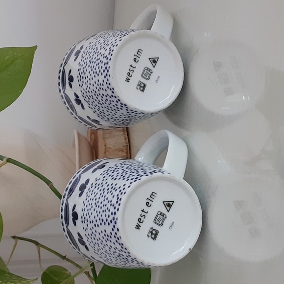 West Elm Blue White Scallops Dots Cups Mugs 12 oz Set of 2 - Picture 6 of 7